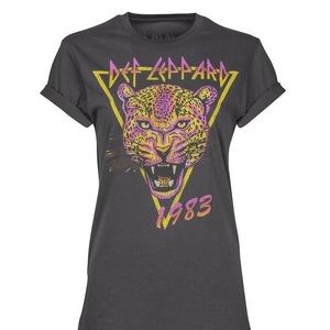 Def Leppard Oversized Leopard Neon Carly Band tee